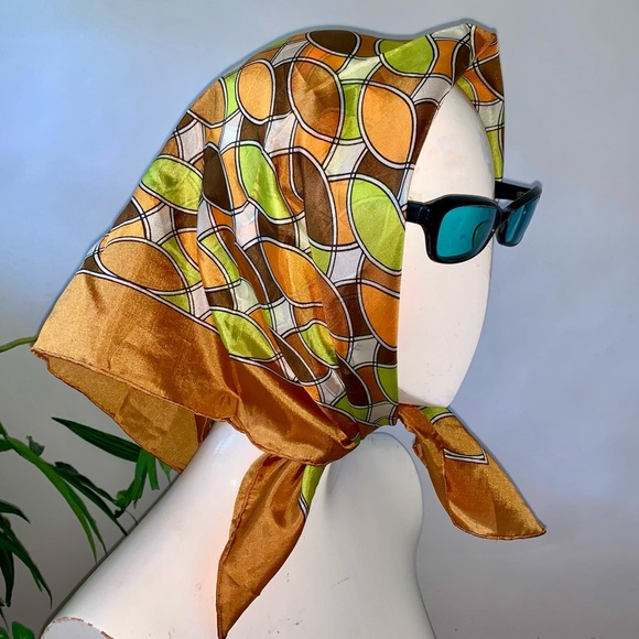 v i n t a g e :: Bold Mod Op Art Groovy Abstract Silk Scarf - Picture 10 of 12